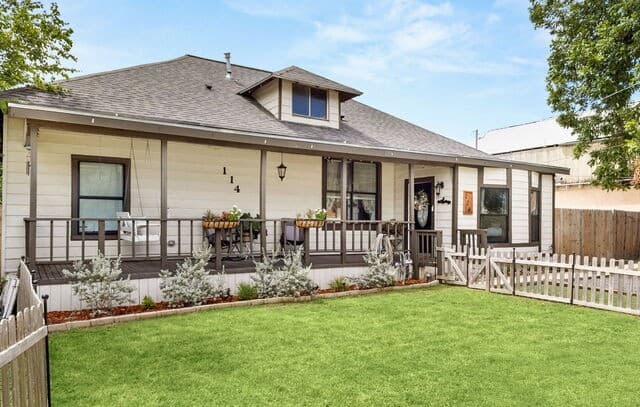 114 Avenue B — photo 4