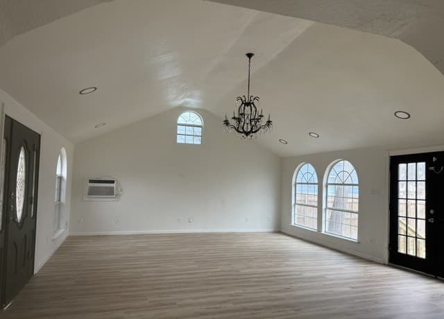 709 S Chupaderas — photo 3