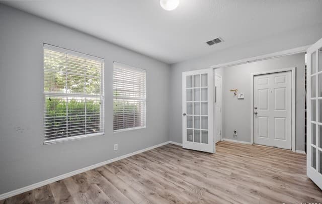 4-bedroom rental at 11927 Ranchwell Cove in San Antonio, TX — photo 2