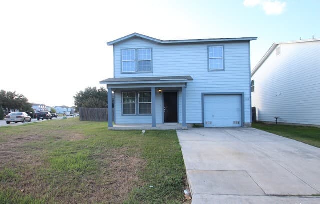 3-bedroom rental at 9715 Amber Ledge in San Antonio TX
