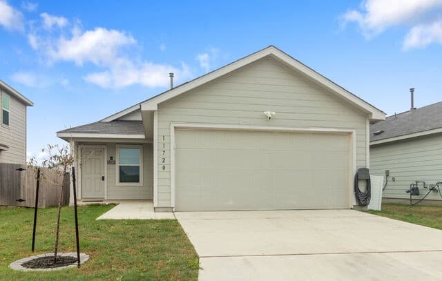 11720 Arctic Rose — photo 1