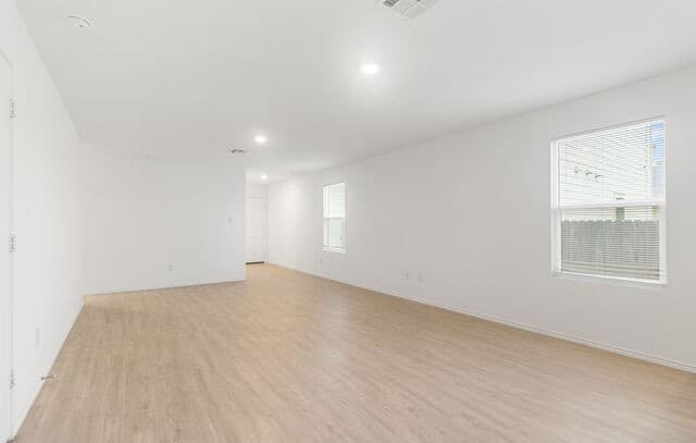 11720 Arctic Rose — photo 5