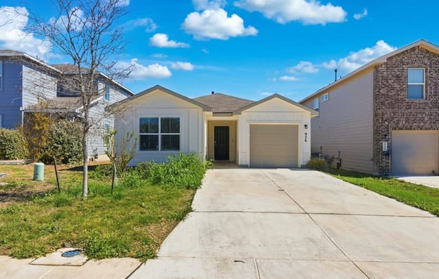 3-bedroom rental at 926 Cozumel Emerald in San Antonio TX