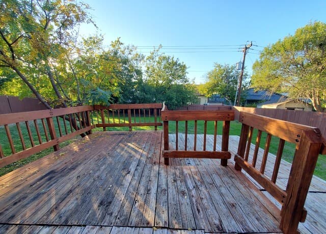 8031 Cherry Glade — photo 4