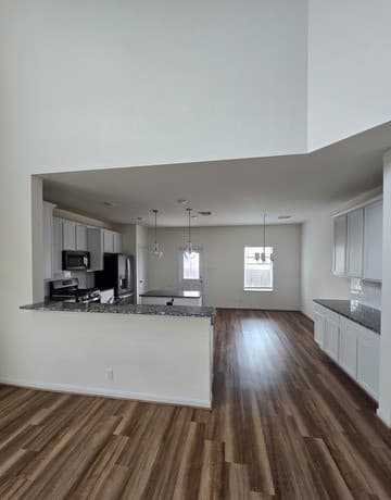 4-bedroom rental at 7402 Anchors Peak in San Antonio, TX — photo 4