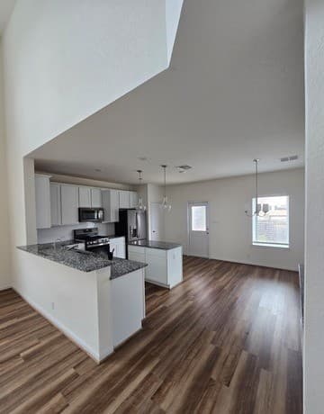 4-bedroom rental at 7402 Anchors Peak in San Antonio, TX — photo 5