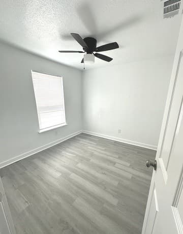 514 Davis — photo 5