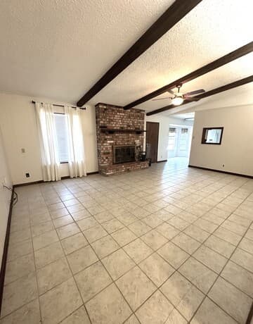 208 W Benton — photo 5