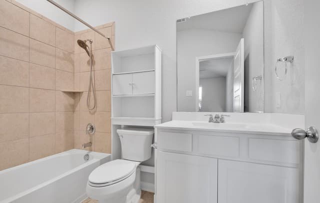 4-bedroom rental at 13166 Maridell Park in San Antonio, TX — photo 5