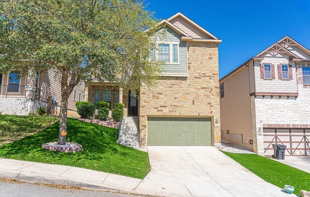 4-bedroom rental at 2527 Villa Borghese in San Antonio TX