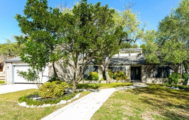 13810 Hunters Hawk St