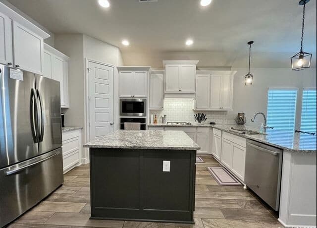 3-bedroom rental at 14158 Blind Bandit Creek in San Antonio, TX — photo 4