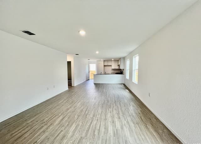 10542 Nye Pass — photo 4