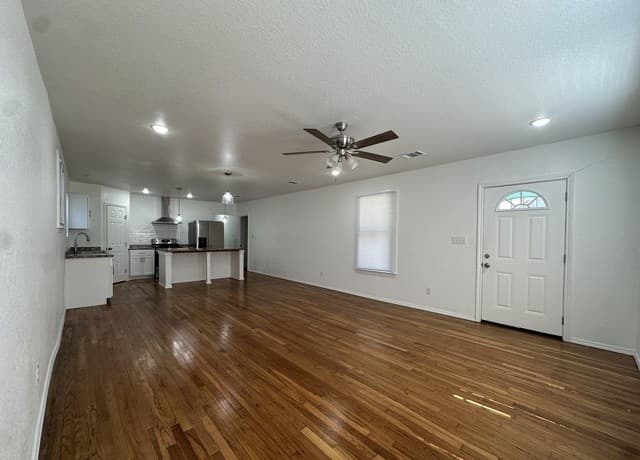 923 McIlvaine Unit 101 — photo 3