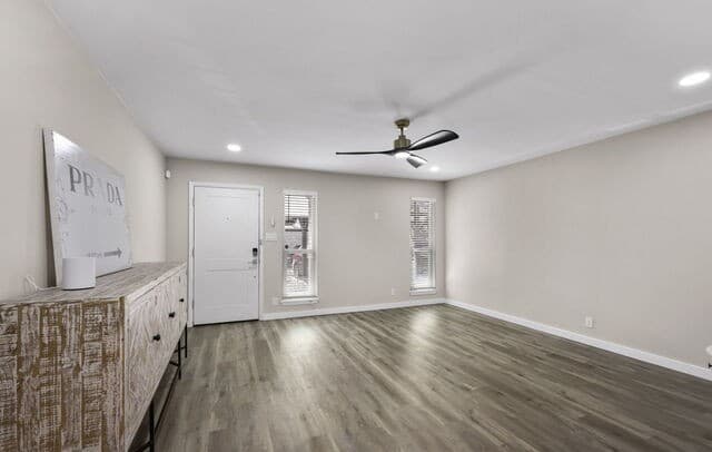 2718 Old Field — photo 5