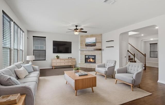 4-bedroom rental at 2311 Themis Way in San Antonio, TX — photo 3