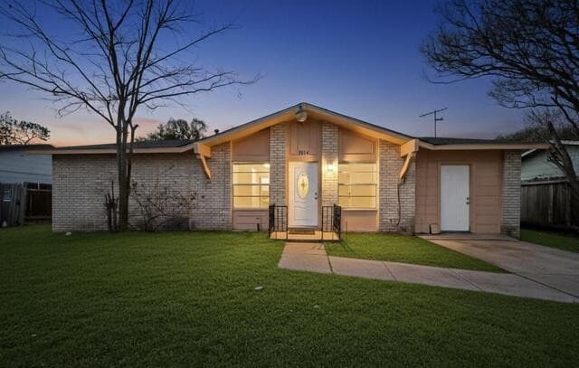 5014 Ed White — photo 2