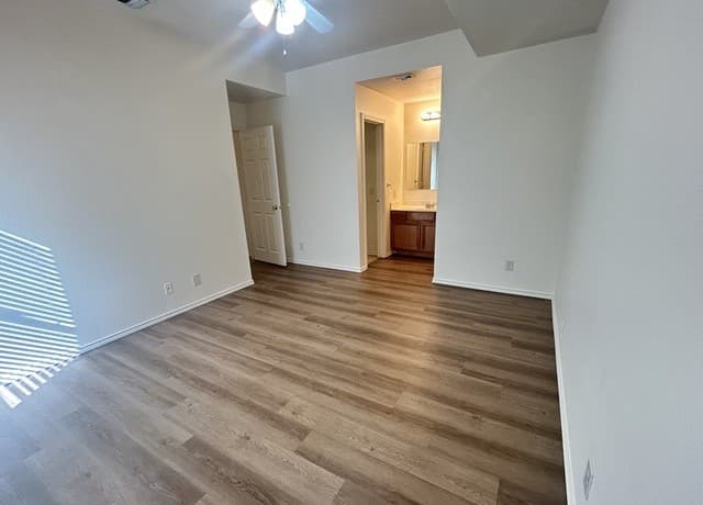 5046 Anacacho St — photo 5