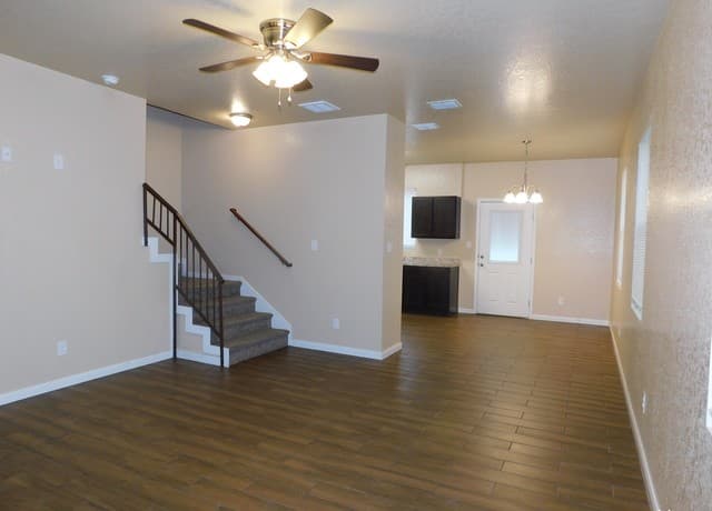 8706 8th St Unit 2 — photo 3