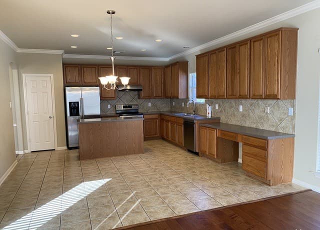 15518 Portales Pass — photo 5