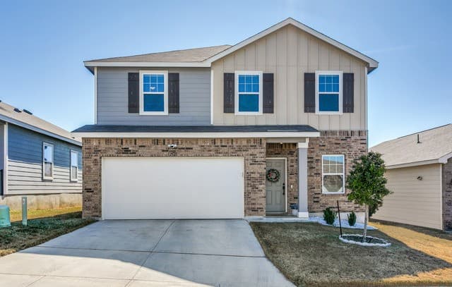 3-bedroom rental at 12528 Corona Borealis in San Antonio, TX — photo 2