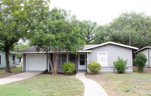 4618 Neer — photo 1