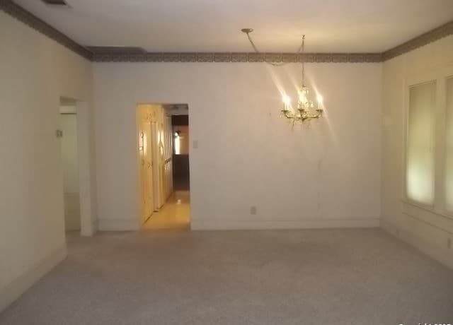 330 Eads — photo 2