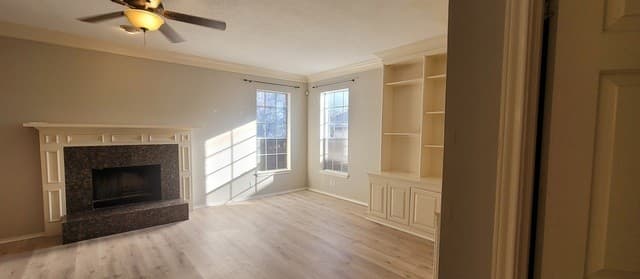 422 Shadowbluff — photo 2