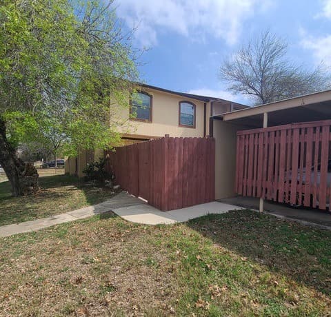 12020 Maplerock — photo 2