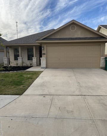 106 Retama Rd — photo 2