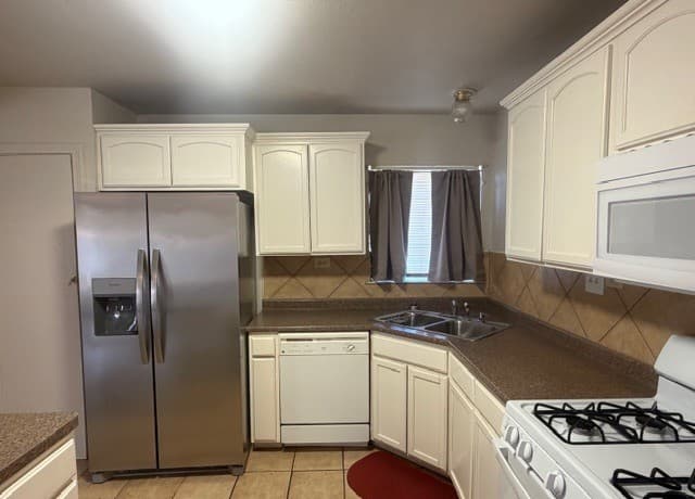 114 Erskine — photo 4