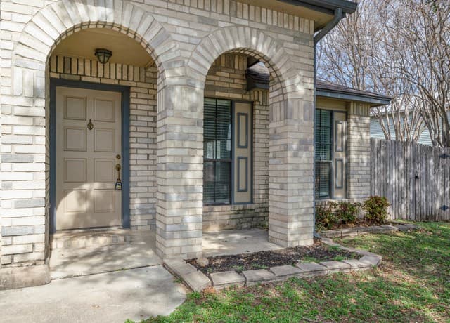 10702 Lake Path Dr — photo 4