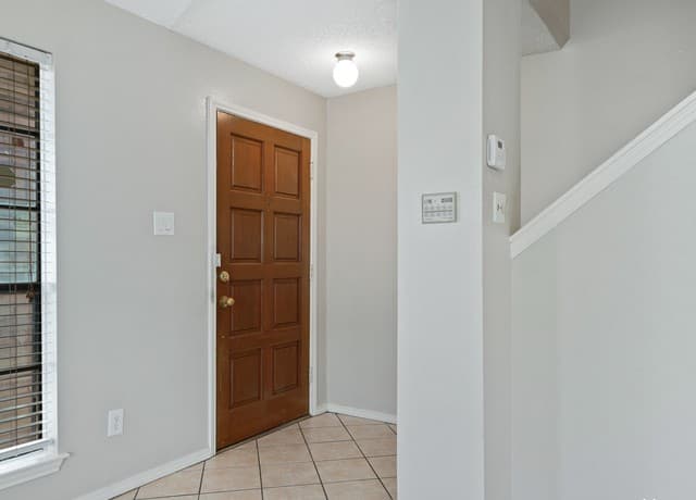10702 Lake Path Dr — photo 5