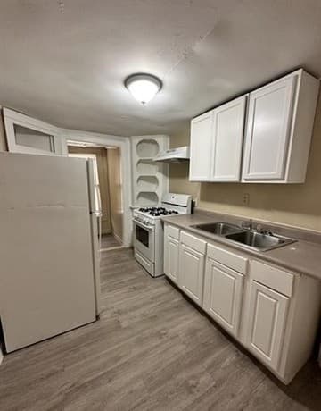 314 Nueces Unit C — photo 2