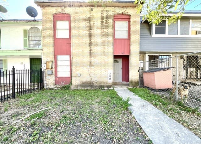 3-bedroom rental at 7042 Glen Mist in San Antonio TX