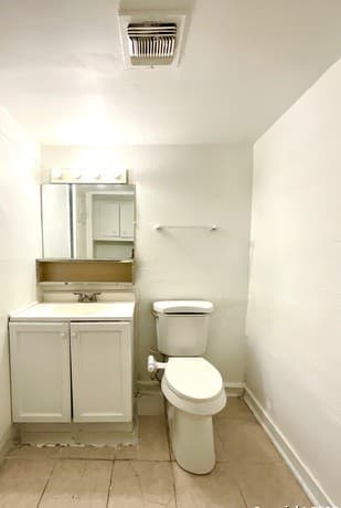 3-bedroom rental at 7042 Glen Mist in San Antonio, TX — photo 4
