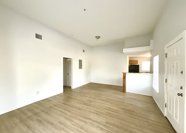 2-bedroom rental at 816 Rivas St Unit A in San Antonio, TX — photo 4