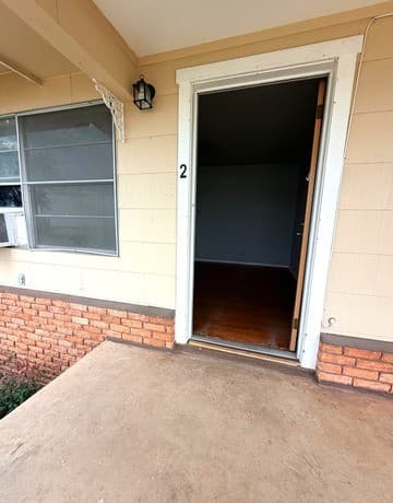 4926 Alma Unit 2 — photo 2