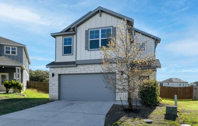 3-bedroom rental at 10938 Willow View in San Antonio TX