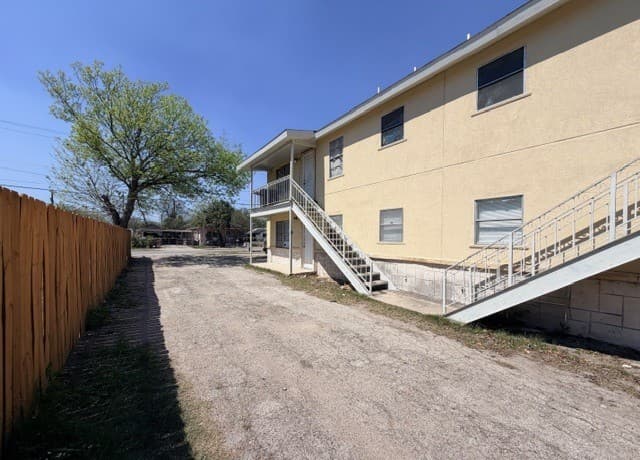 1418 Romero Unit 3 — photo 3