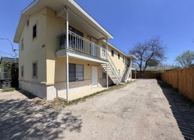 2-bedroom rental at 1418 Romero Unit 1 in San Antonio TX