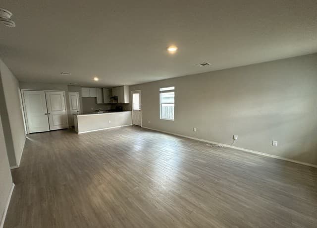 10754 Prusiner — photo 2