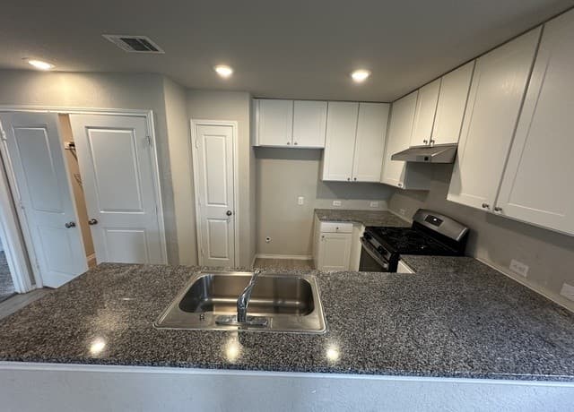 10754 Prusiner — photo 4