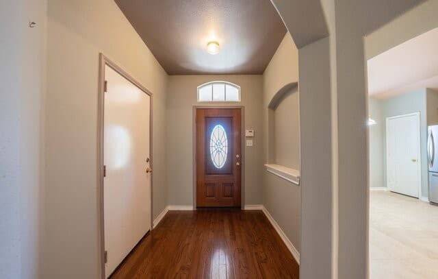 3-bedroom rental at 1435 Bluff Forest in San Antonio, TX — photo 4