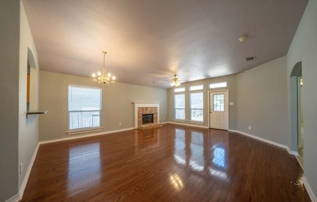 3-bedroom rental at 1435 Bluff Forest in San Antonio, TX — photo 5