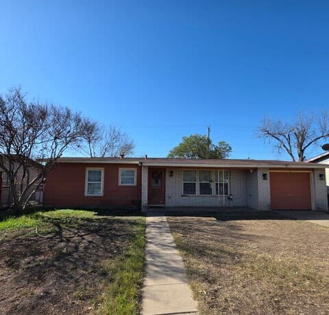 226 Antrim — photo 1