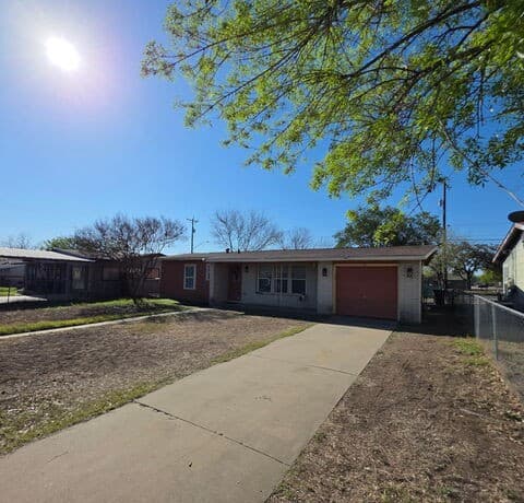 226 Antrim — photo 3