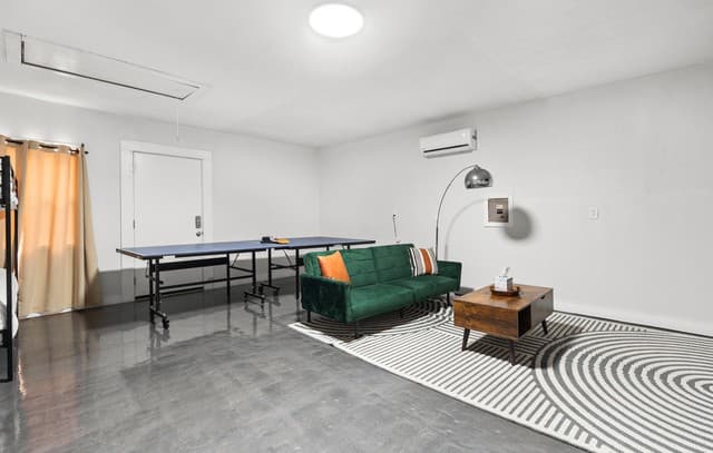3-bedroom rental at 7107 Spring Flower in San Antonio, TX — photo 5