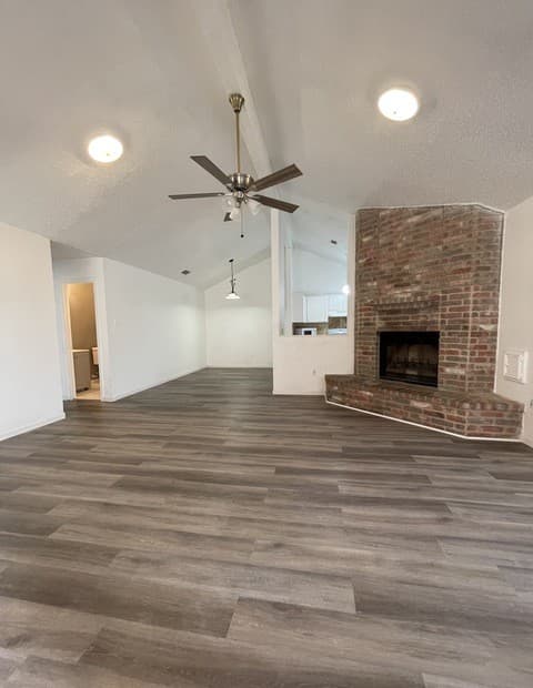 3-bedroom rental at 2730 Mud Lake in San Antonio, TX — photo 4