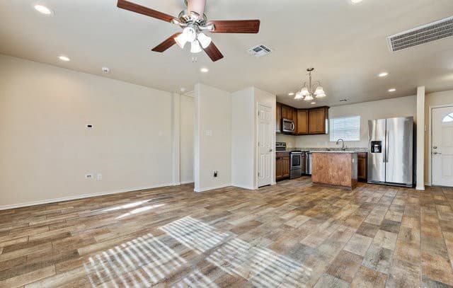 342 Ferris — photo 5